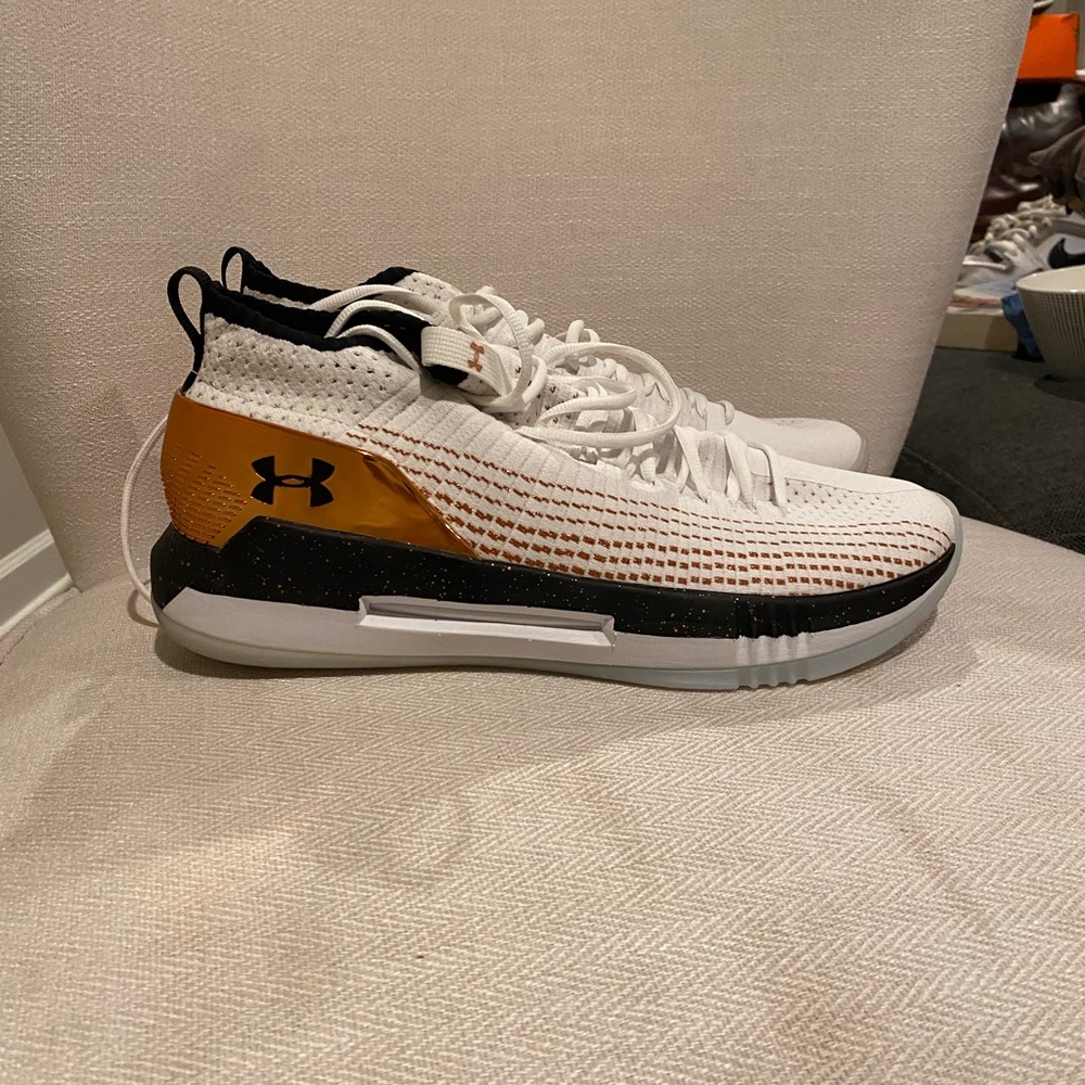 under armor phantom shoes